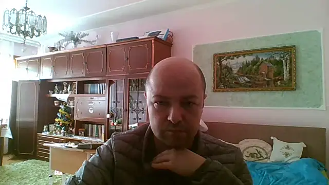 Snapshot of Luceriusbigass chatting on 02.08.25 Luceriusbigass online show from 02.08.25