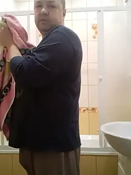 Snapshot of Luceriusbigass chatting on 02.11.25 Luceriusbigass online show from 02.11.25