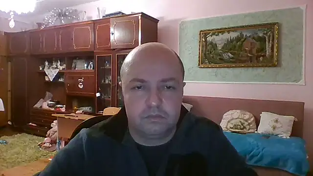 Snapshot of Luceriusbigass chatting on 02.26.25 Luceriusbigass online show from 02.26.25