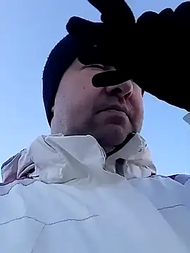 Snapshot of Luceriusbigass chatting on 11.24.25 Luceriusbigass online show from 11.24.25