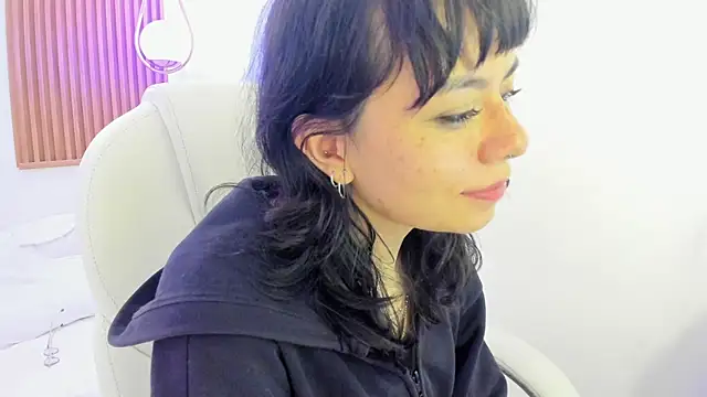 ghostmila online show from 04.18.26