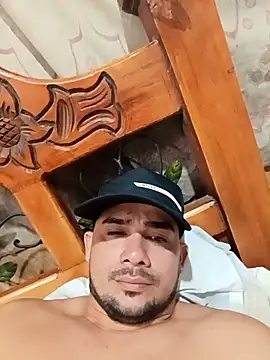 Snapshot of franDuxxx chatting on 04.10.26 franDuxxx online show from 04.10.26