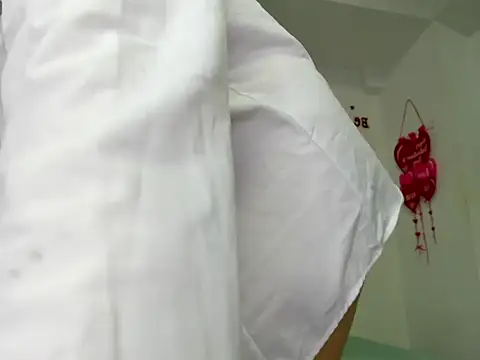 Snapshot of Carolinaa-03 chatting on 04.09.26 Carolinaa-03 online show from 04.09.26