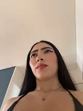 AMBERBUNNY  online show from 05.03.26