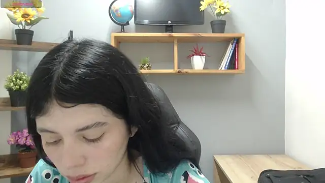 Sophie Copers online show from 06.14.26