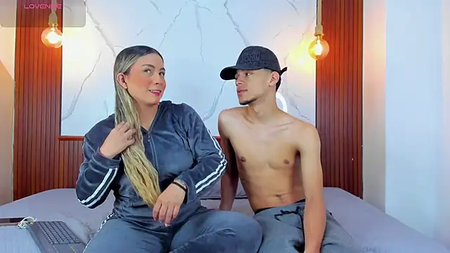 Eroticxcouple online show from 04.28.26