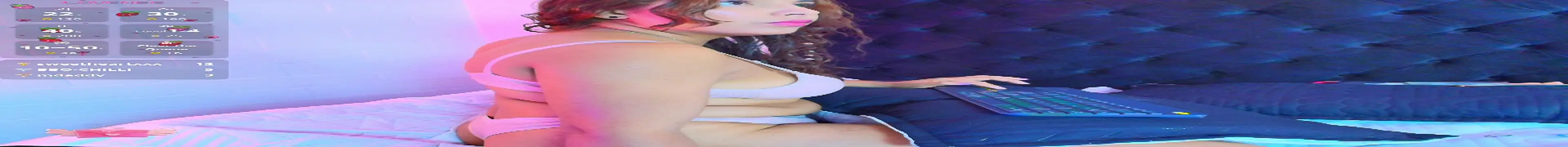 Snapshot of Alina_Marks chatting on 04.08.26 Alina Marks online show from 04.08.26