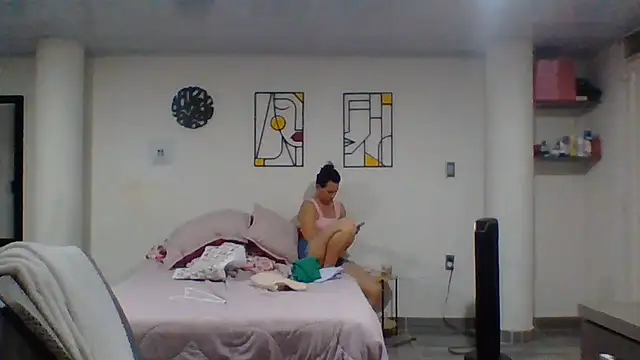 Snapshot of valery_fitt chatting on 06.13.26 valery fitt online show from 06.13.26