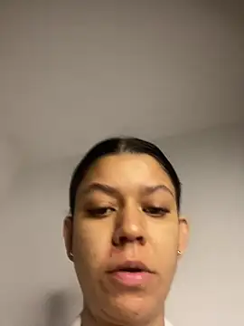 DarkSirenQueen online show from 04.17.26