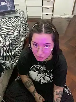 cherryxxox online show from 04.21.26