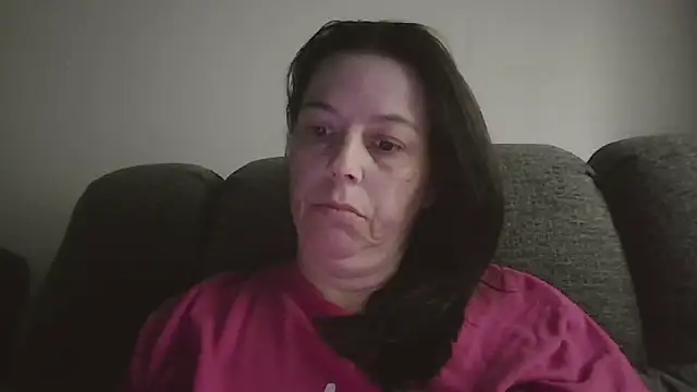 Snapshot of lily1982 chatting on 04.25.26 lily1982 online show from 04.25.26