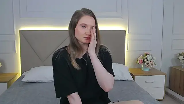 ArianaMilss online show from 04.20.26