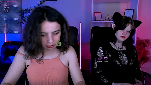 Snapshot of mia_mooon_ chatting on 06.01.26 mia mooon online show from 06.01.26