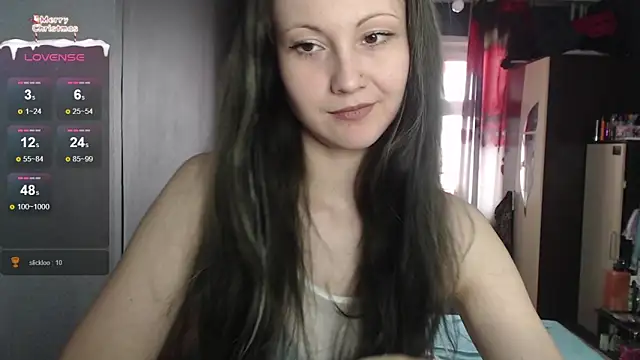 Snapshot of MuseAlice chatting on 04.11.26 MuseAlice online show from 04.11.26