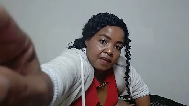 CaramelBaddie16 online show from 06.18.26
