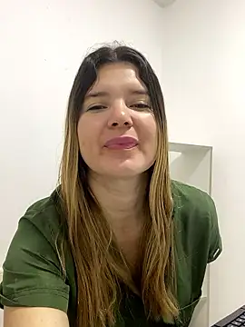Snapshot of amelia_16 chatting on 05.13.26 amelia 16 online show from 05.13.26