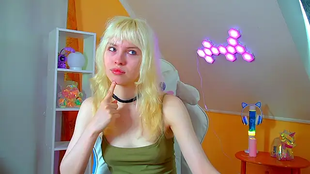 HannahHollis online show from 06.05.26
