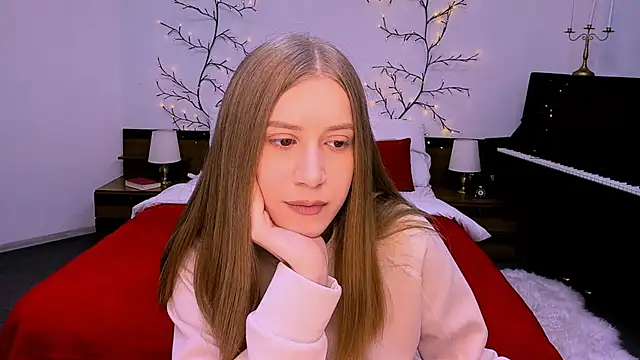 cheeky chick online show from 04.18.26
