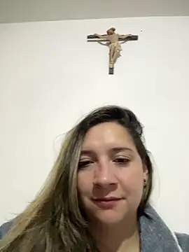 belucci vale online show from 04.18.26