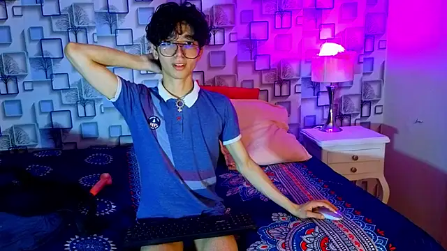 Twink Sebas7 online show from 04.23.26