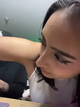 hotlatinocouple   online show from 06.03.26