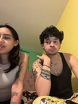 hotlatinocouple   online show from 06.20.26