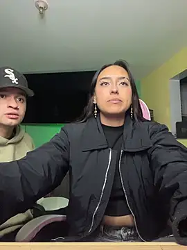hotlatinocouple   online show from 06.28.26
