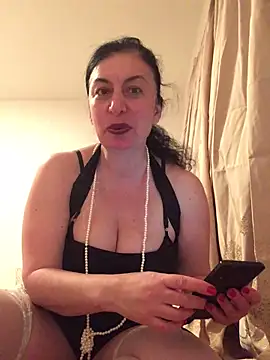 Lizzaa80 online show from 04.27.26