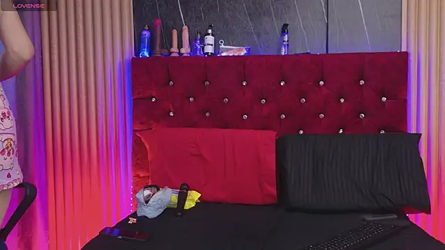 AshlyFox99 online show from 07.25.26