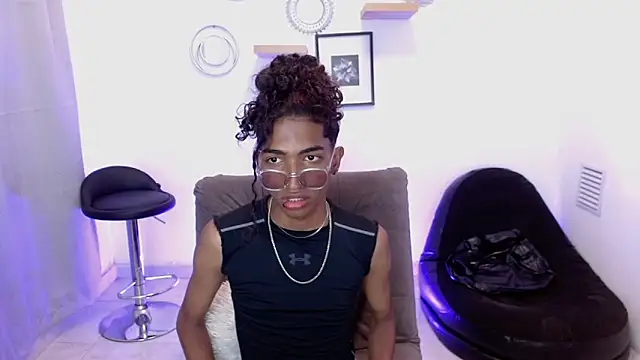 triiangel latinboy online show from 05.16.26