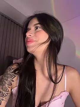 Snapshot of Giiasteele chatting on 04.09.26 Giiasteele online show from 04.09.26