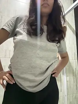 Layla amirah online show from 05.29.26