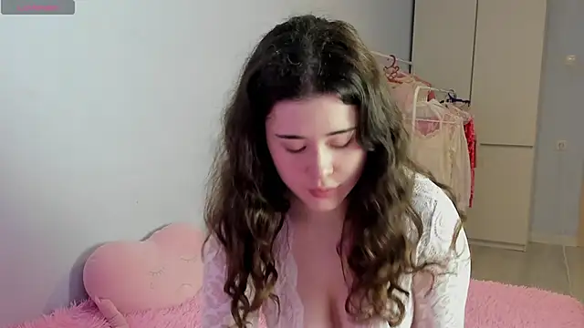ChloeBlisss online show from 05.13.26