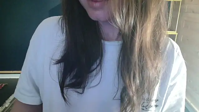NicoleLove  online show from 05.30.26