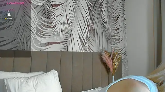 Lizzyvega online show from 05.01.26