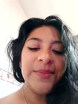 Arianha segura online show from 04.15.26