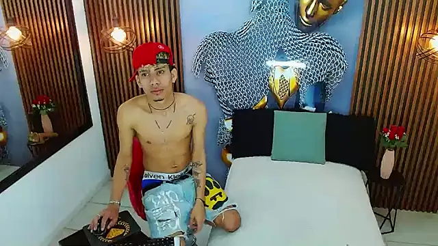Skinny cute Alyer online show from 07.22.26