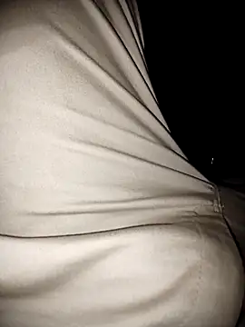 Snapshot of odiaguy21 chatting on 04.10.26 odiaguy21 online show from 04.10.26