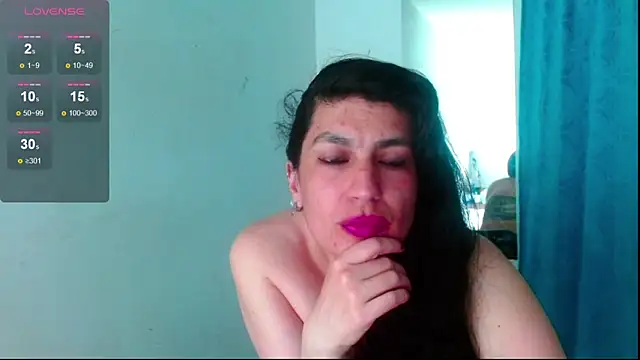 Snapshot of diosa_gil chatting on 05.27.26 diosa gil online show from 05.27.26