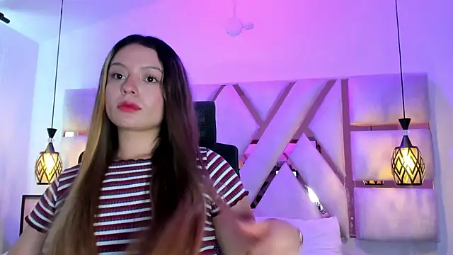 giigii hadidd online show from 04.22.26