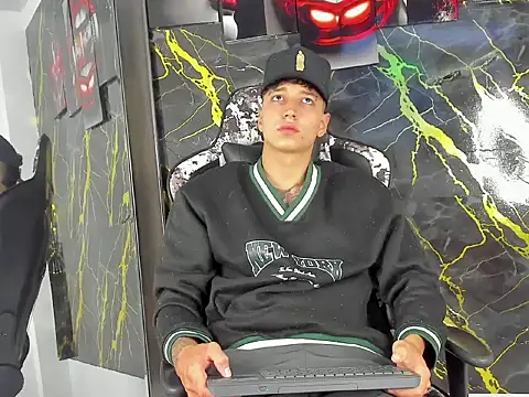 eithan boy  online show from 04.20.26