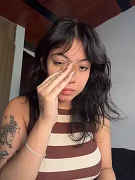 NefertitiXO online show from 07.22.26