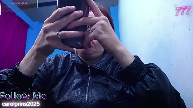 carolinhe26 online show from 06.19.26