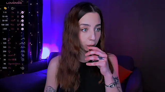 CharliGrace  online show from 04.23.26