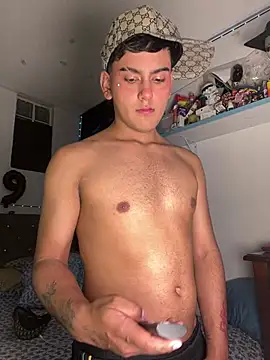 Noah  hot18 online show from 04.18.26