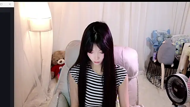 Zoe-001 online show from 04.20.26