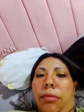 Izel  online show from 05.02.26