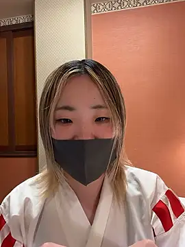 Snapshot of MITUKI0707 chatting on 04.11.26 MITUKI0707 online show from 04.11.26