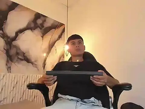 SantiagoCool online show from 05.07.26