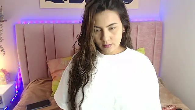 Snapshot of Brenda_Brm chatting on 05.24.26 Brenda Brm online show from 05.24.26